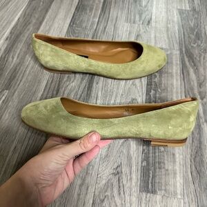 NEW Margaux The Classic Ballet Flat 38 M Olive